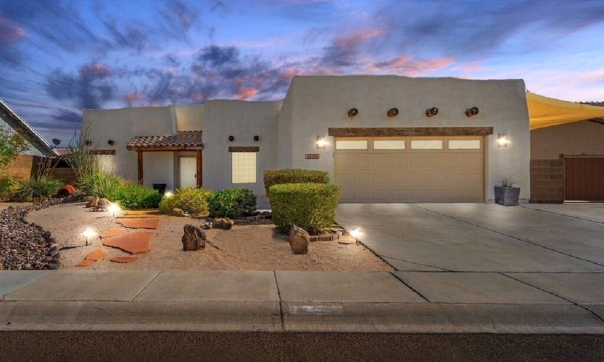 Yuma East Estates House | Private Desert Oasis/Pool, Arcade, Grill & RV Parking/4 bedroom 2 bath Home