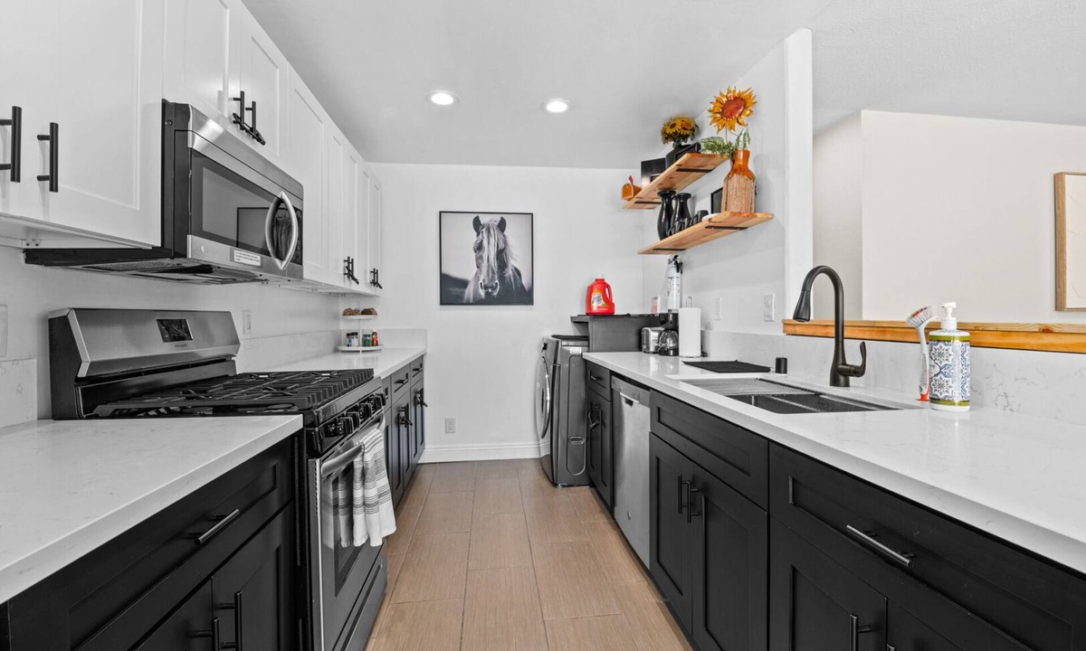 San Marcos House | Ranch Style, Minimalist, Modern Home, Strict No Parties