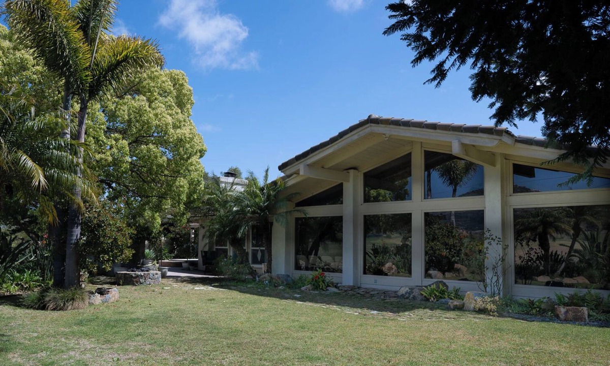 Rancho Santa Fe House | Rancho Santa Fe Luxury 1 ac Retreat, Hot Tub, Trails, Pets