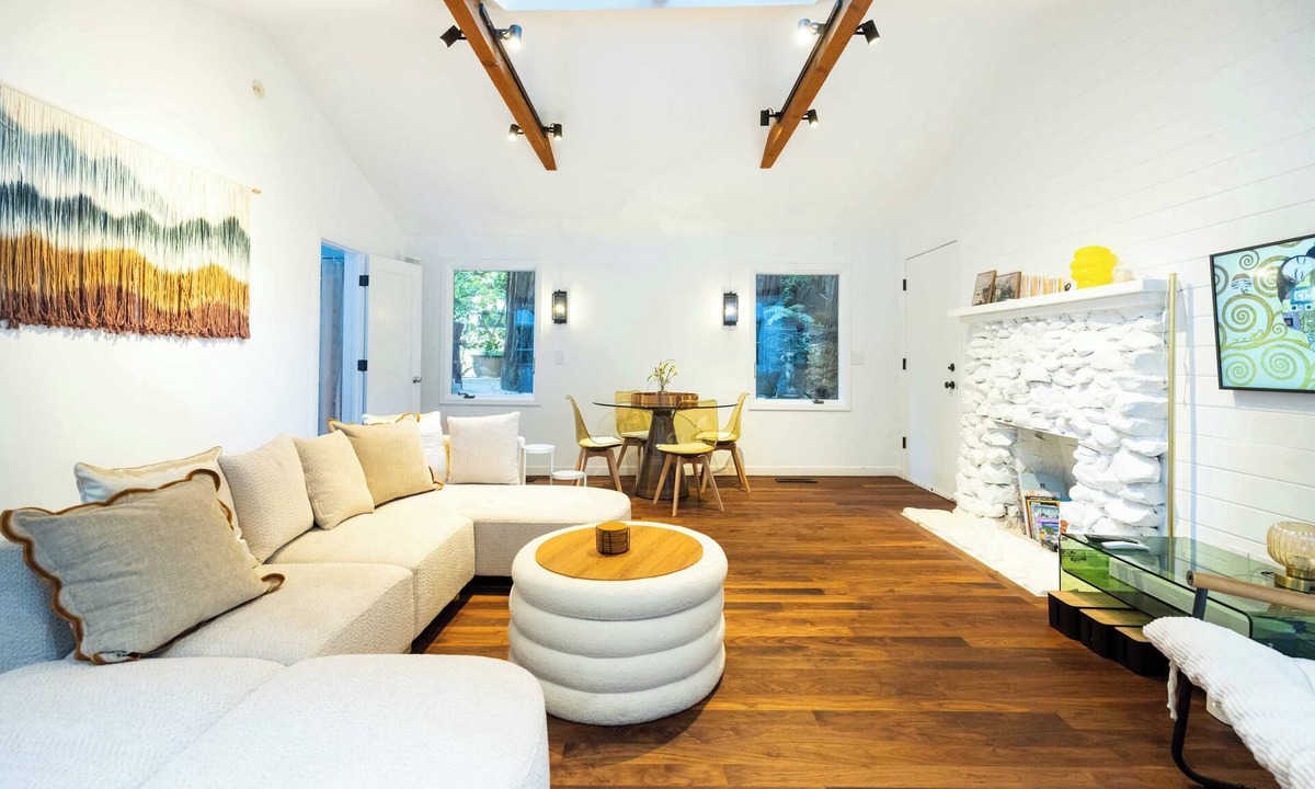 Mill Valley House | Redwood tree retreat in Mill Valley