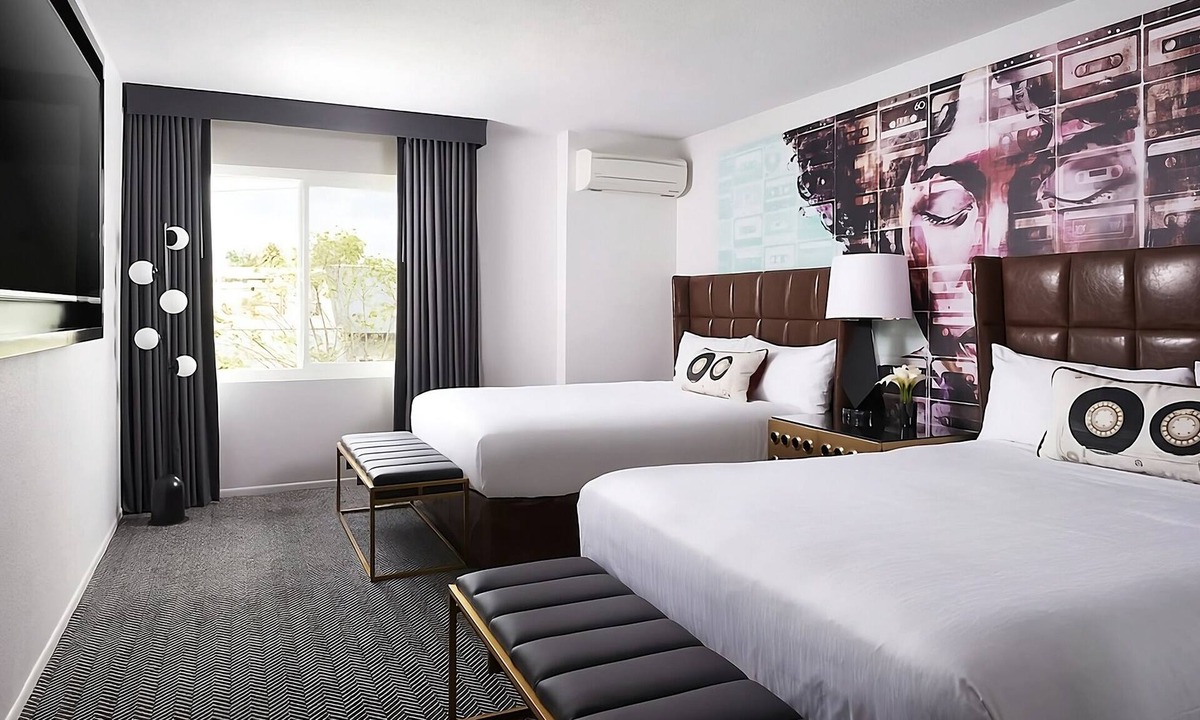 Norma Triangle Hotel | Rooftop Lounge & Tennis Court, Pool, Near Sunset Strip & Metro Access