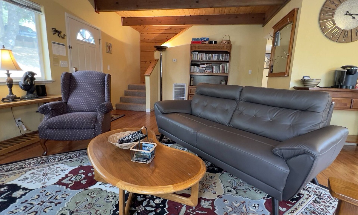 Groveland Cabin | Sierra Breeze - Your Yosemite Adventure Base Camp In Pine Mountain Lake