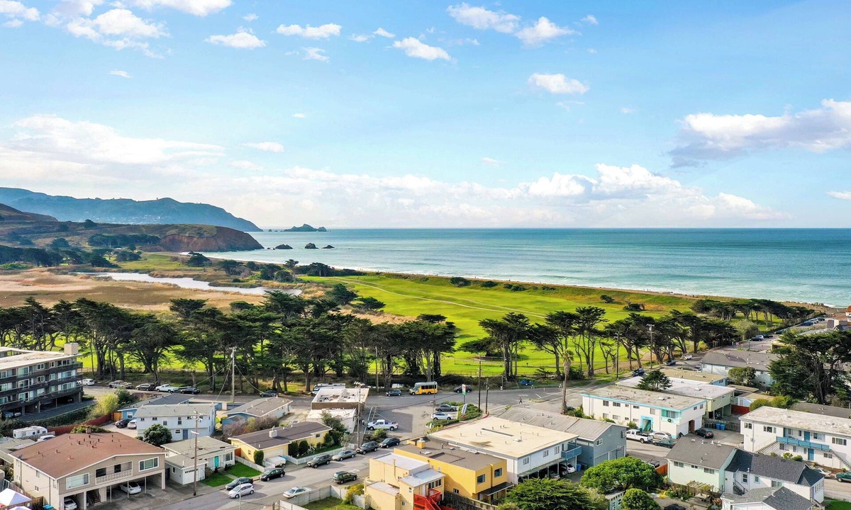 Sharp Park Apartment | Spacious 4-Bed Private Retreat Near Beachwalk, Golf & Trails
