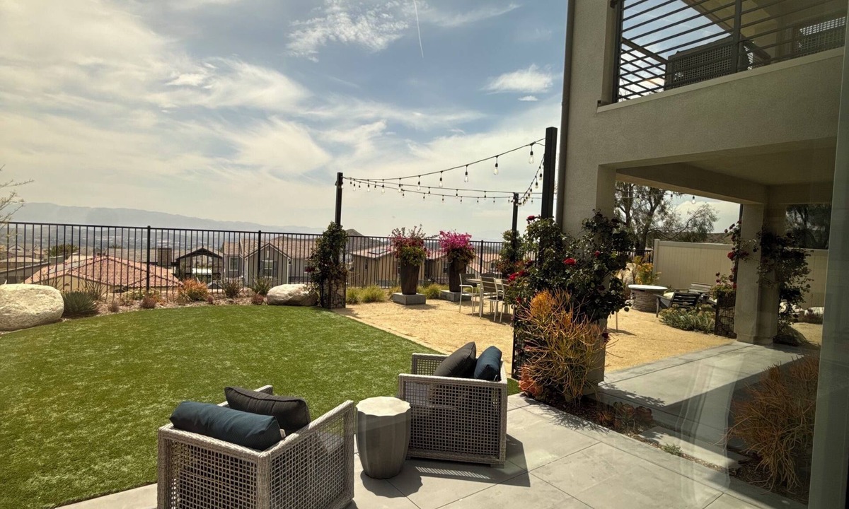 Canyon Country House | Spacious 5-bedroom house with AC in terrific Santa Clarita