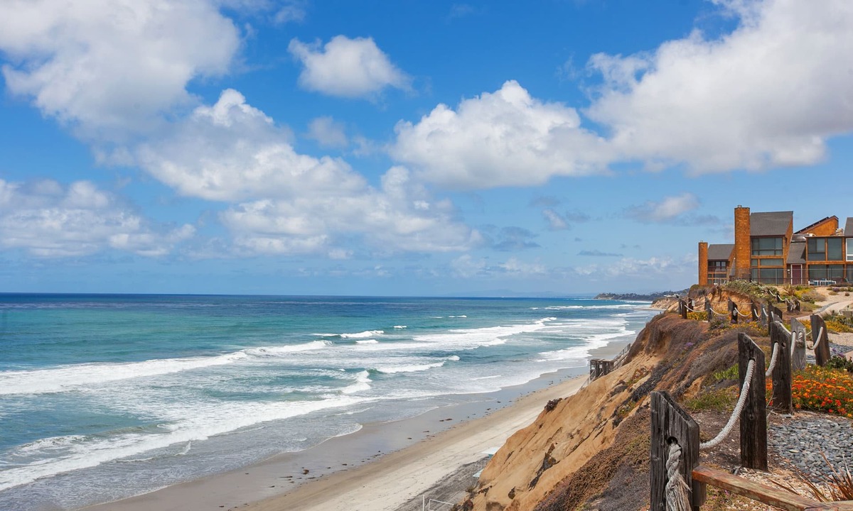 Solana Beach Condo | Steps to uncrowded beach. Walk to restaurants, racetrack; Family-friendly condo