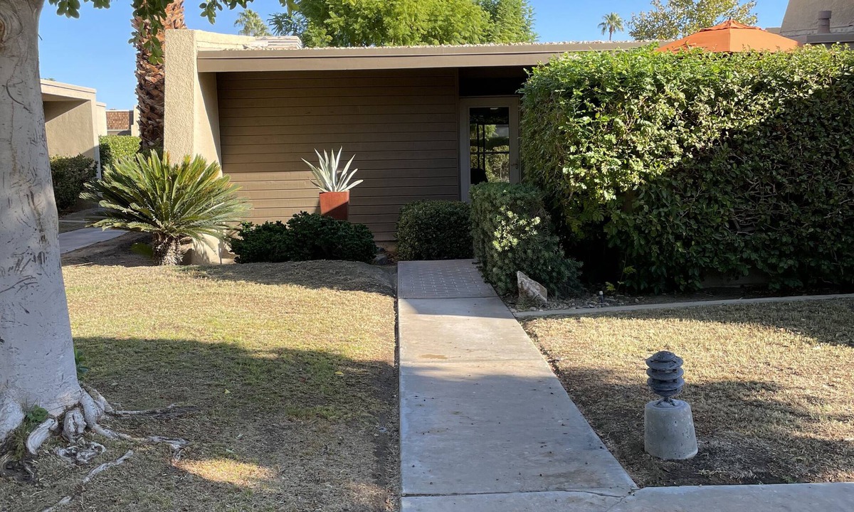 Baristo Condo | Style and Serenity 1 mile from downtown Palm Springs!