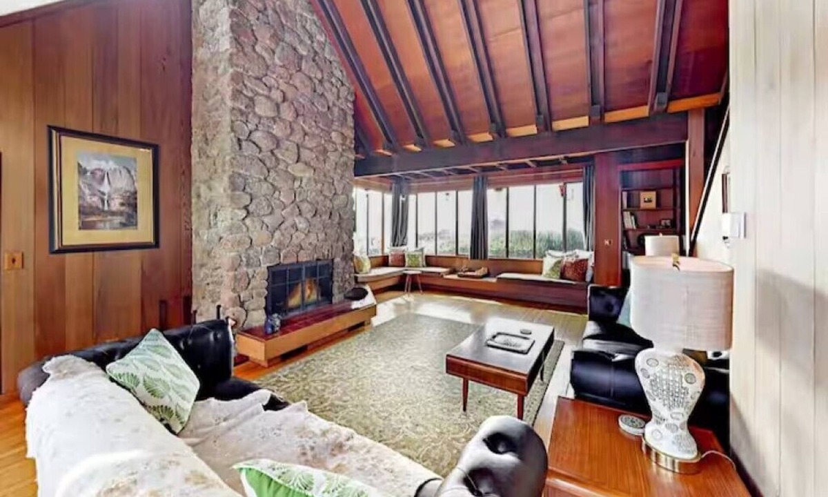 Bodega Bay House | Sunny coastal home with sunset views of Bodega Bay
