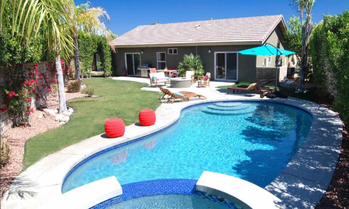 Vista Norte House | Sunsplashed, Fully Renovated Palm Springs Modern with Pool, Spa, Fire Pit