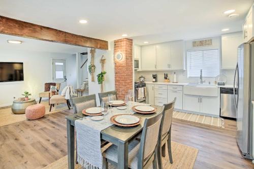 East Village House | Super Walkable! Historic Home in Dtwn Long Beach