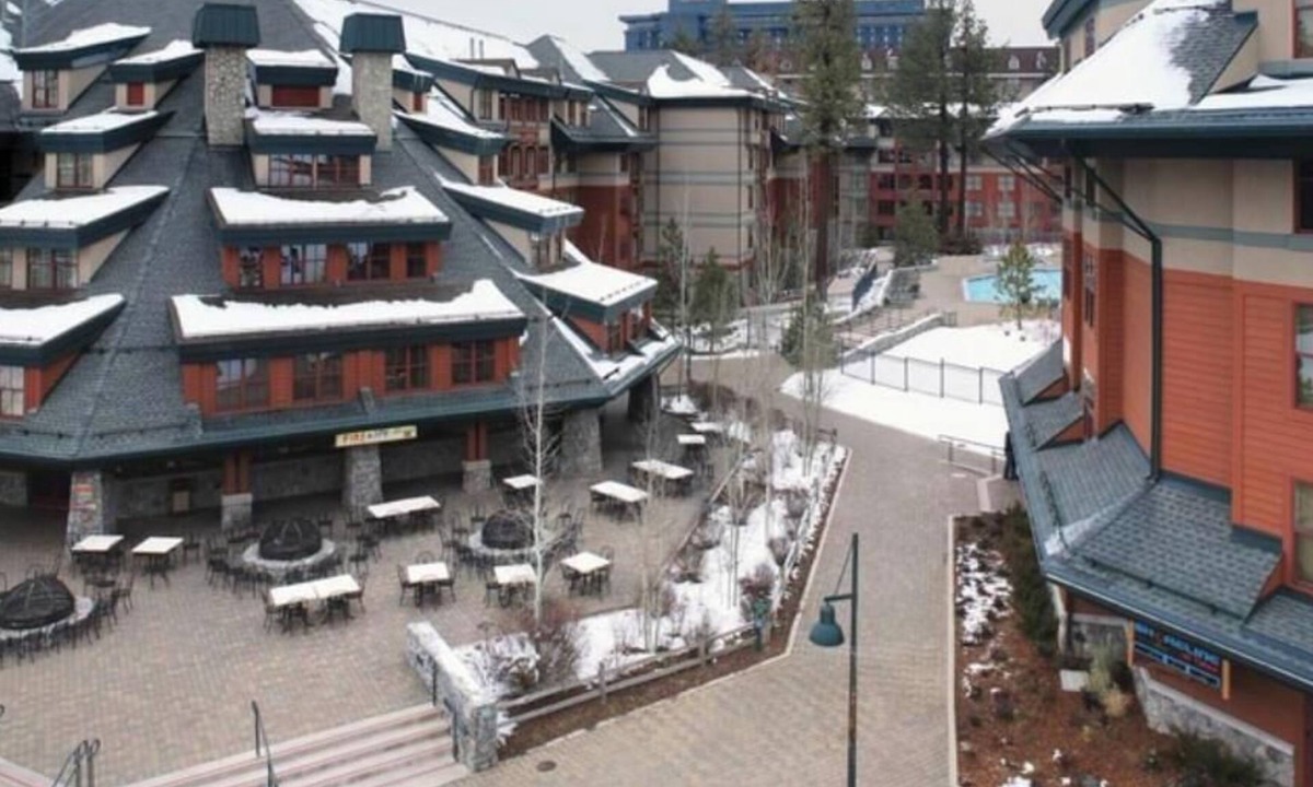 Lakeside Park Resort | Tahoe vacation lifestyle at Marriott's Timber Lodge resort in Heavenly Village