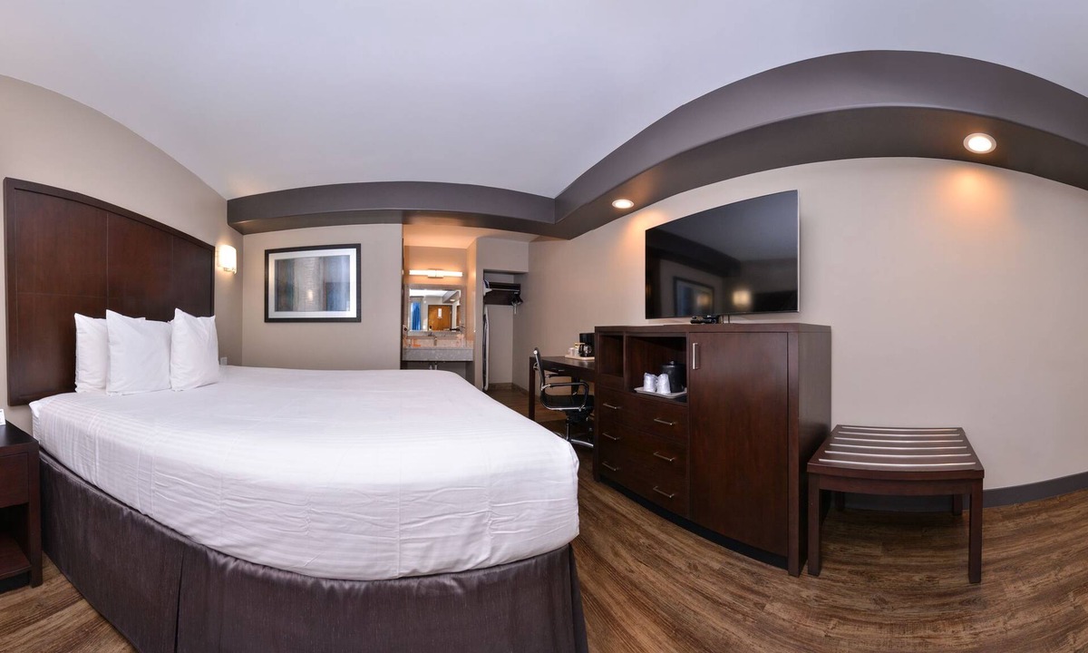 Tarzana Hotel | Tarzana Inn