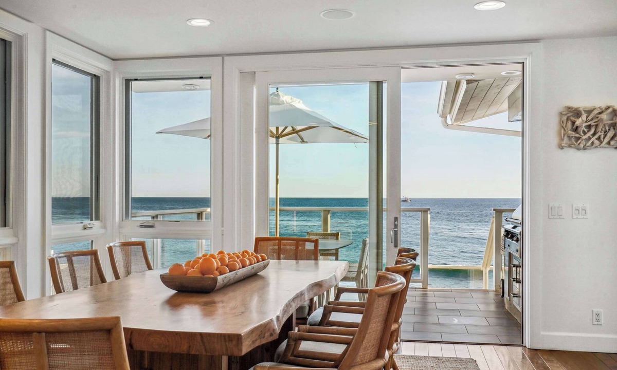 Western Malibu House | The Getaway Oceanfront Villa in Malibu by Stay Awhile Villas