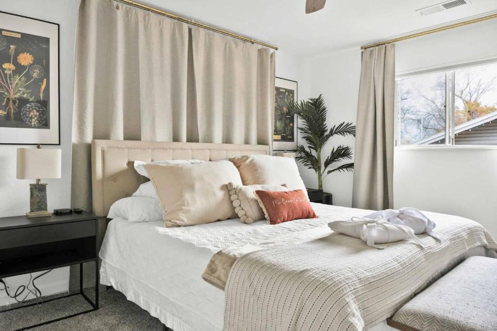 Redding House | The Songbird 99