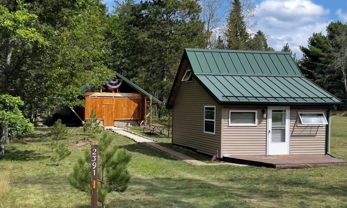 Luzerne Cabin | Tiny Cabin in Huron National Forest!