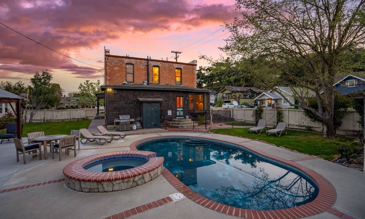 Paso Robles House | Tolle House: Sip, Swim & Savor Your Historic Paso Robles Getaway