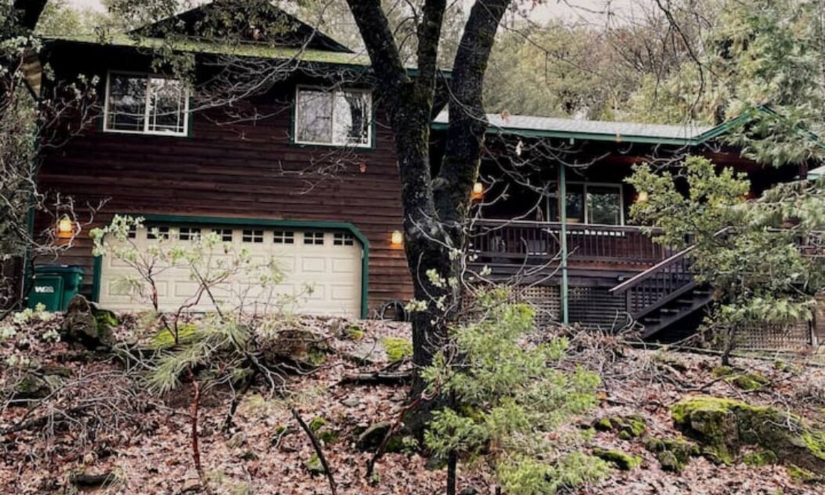 Twain Harte Cabin | Twain Harte, Sugar Bear Cabin near snow parks and Dodge Ridge. Cozy Cabin