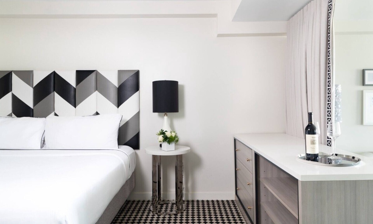 Norma Triangle Hotel | Upscale West Hollywood Hideaway with Rooftop Pool l Near Sunset Strip