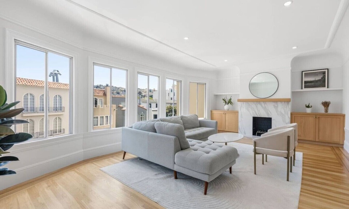 Marina District Apartment | Walk Everywhere! Marina 2BR w/Parking