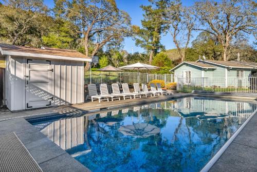 Glen Ellen House | Wine Country Retreat w/Pool, 10 Mi to Dtwn Sonoma