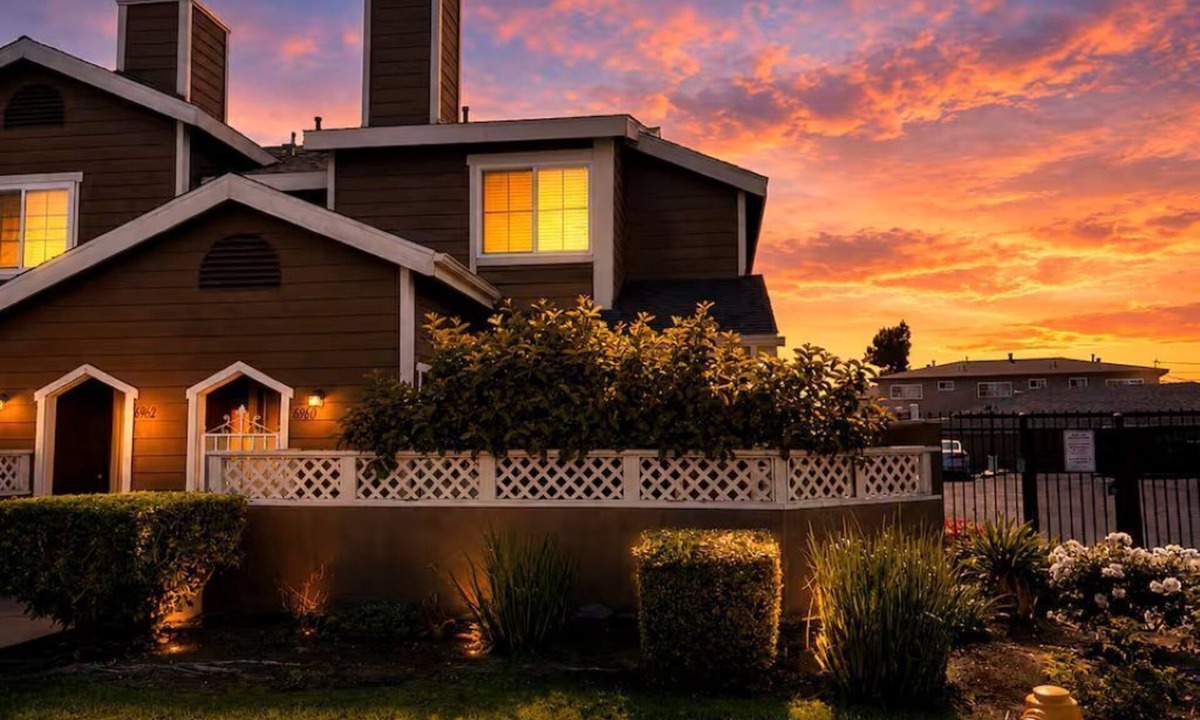 Mount Wilson House | Wonderful Modern Townhome Near DTLA Min 31 Day Stay