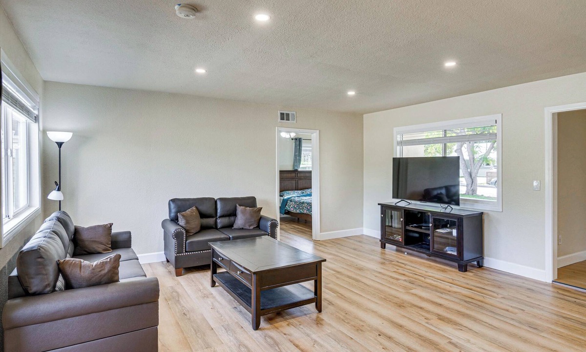 Van Nuys House | Work & Explore! Los Angeles Home w/Spacious Yard