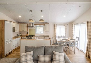 2 bedroom accommodation in Carnforth in Carnforth