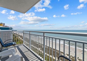 Beachfront Resort with Ocean View - Near Boardwalk! in Myrtle Beach