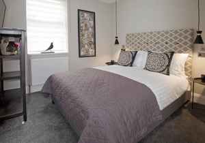 Blackbird Luxury 2 Bed Accommodation Room 7 in Blackpool