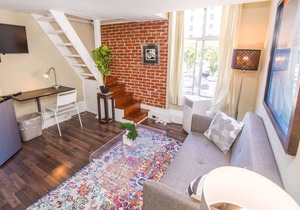 Downtown San Diego Studio for 2!