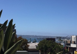 Great Top-Floor Condo Heart of Little Italy -Secure Parking