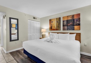 Oceanfront Condo with Balcony in Myrtle Beach