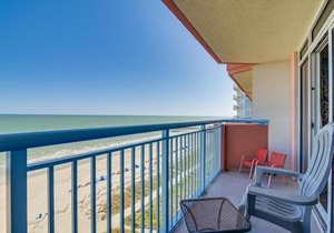 Steps to Boardwalk Condo with Pool in Myrtle Beach in Myrtle Beach