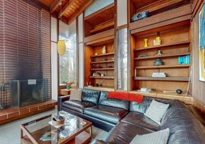 Stunning Elk House Oceanfront Deck & Views