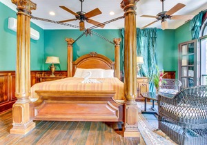 Two Riverfront Suites with Shared Infinity Pool, Balcony Views, WiFi, AC - Dogs OK in San Ignacio