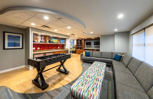 Lakeside Park Resort | 1 Bedroom, full kitchen. Marriott Timber Lodge at Heavenly Valley, Lake Tahoe.