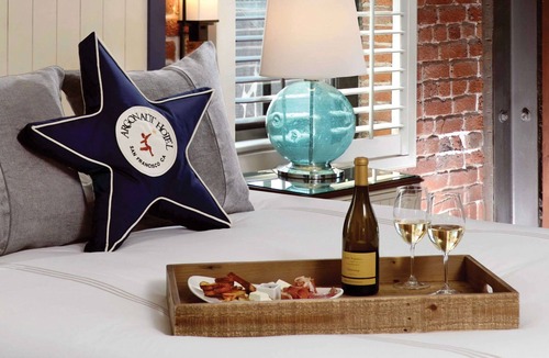 Fisherman's Wharf Hotel | 1-Bedroom Suite at a 4.5⭐️ Hotel