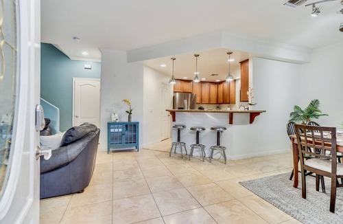 Pacific Beach House | 🏝1 block from beach🏡4 bed/4 bath🏄🏽‍♂️FASTwifi🚴🏽‍♂️A/C🚘Garage📺SMART TVs⛵️