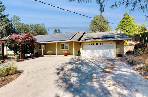 Copperopolis House | 1 Mi to Lake Tulloch: Home w/Patio Oasis & Pool