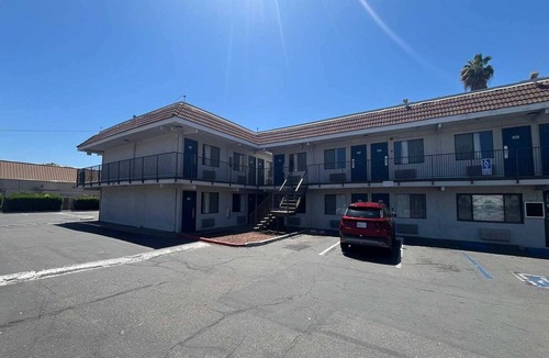 East San Jose Apartment | 1 Queen Bed|NS| Micfridge