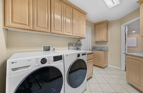 Cupertino Villa | 10481 Quiet Cozy 3B 3BA in a Prime Location in Cupertino