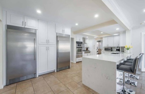 Northridge House | 135 Luxurious, modern private home