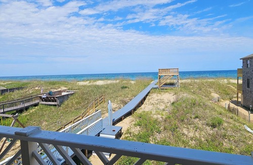 Kill Devil Hills Bed & Breakfast | 1817 Oceanfront Bed & Breakfast