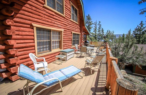 Fawnskin Cabin | 193 m² Cabin ∙ 4 bedrooms ∙ 10 guests