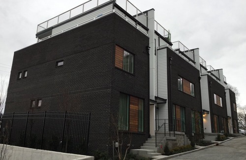 Nashville House | 2 ROOFTOPS DOWNTOWN VIEWS - 8 MINUTES FROM BROADWAY