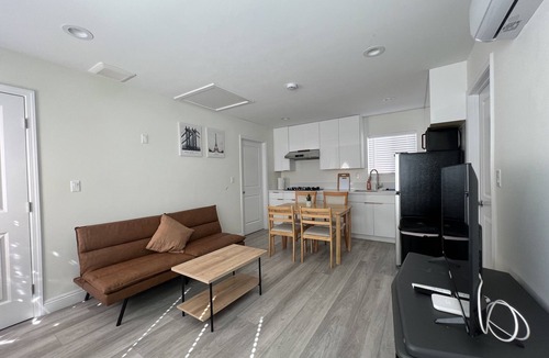 Hacienda Heights House | 2B2B Between Disney and universal family house in Hacienda Heights