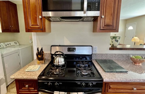 Northridge House | 3+2 Northridge private home, close to everything LA has to offer