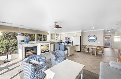 Laguna Beach Villa | 3 Unobstructed ocean view direct beach access! Oceanfront Villa with a Spectacular View (C)