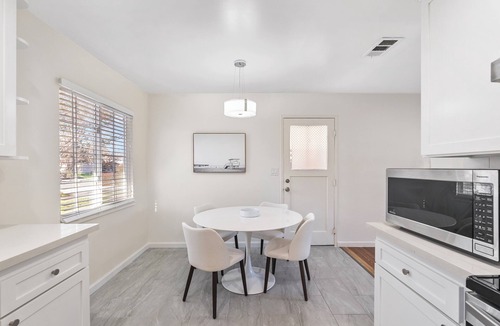 West San Jose House | 4B Bright Sanctuary｜Mainfloor bedroom｜Pets Allowed｜Garage Access #42333