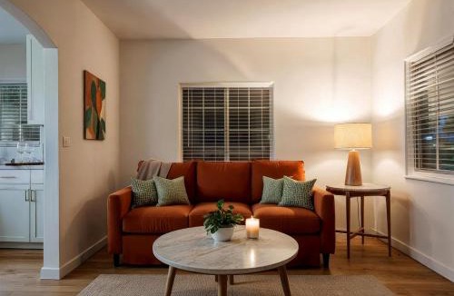 Fullerton House | 4BR Disney Retreat Private Yard Kings Beds Pets OK