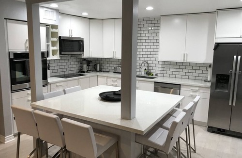 Lyon Street House | 4BR Family Home | 12 min Disney | 15 min to Beach